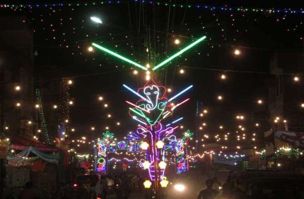 diwali-lights-up-the-market