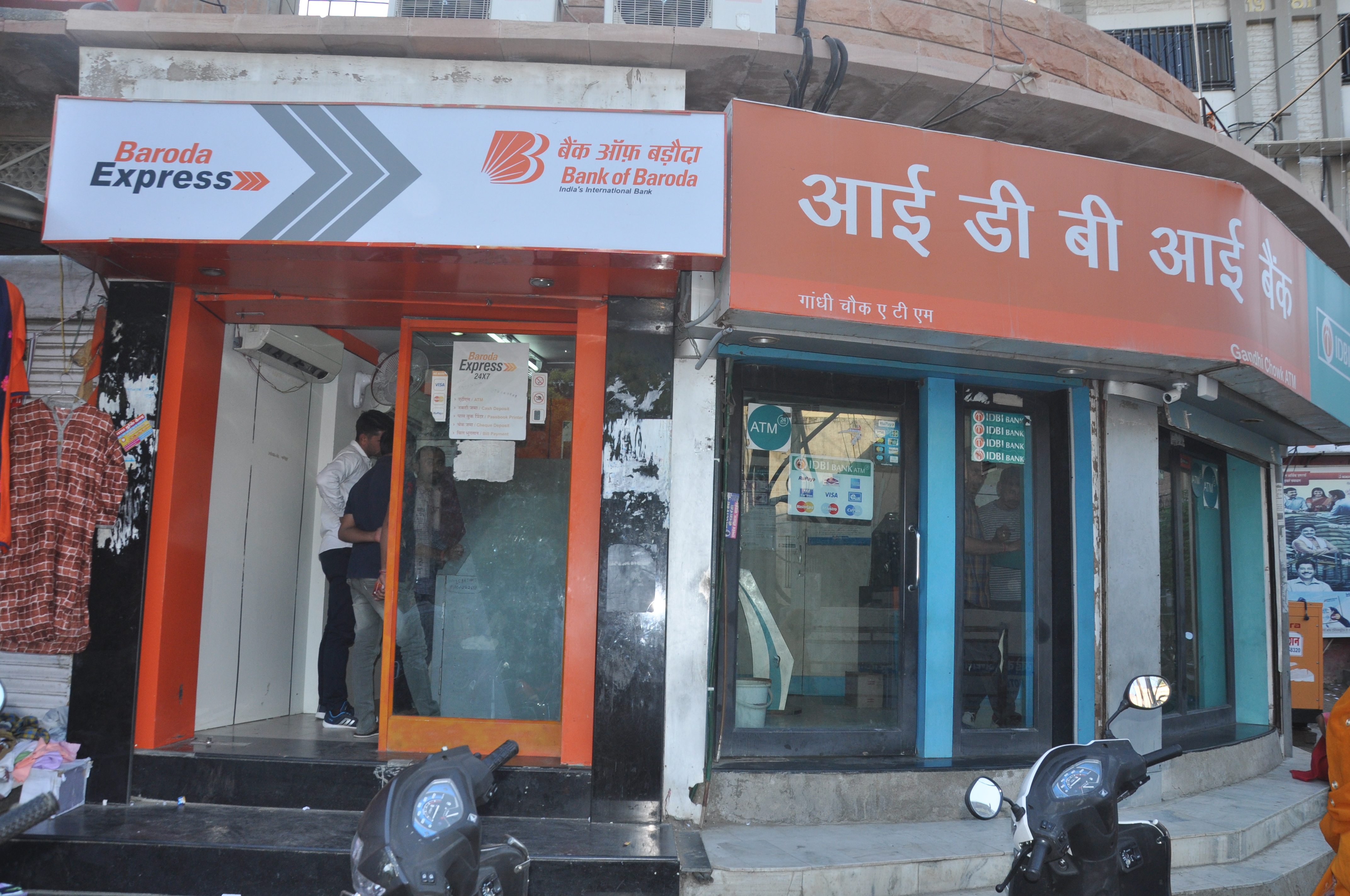 More than half ATMs in city are empty