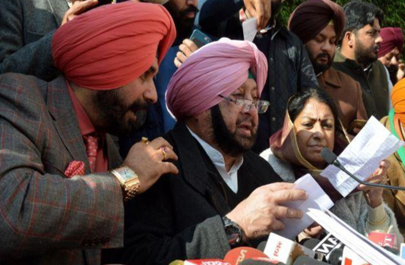 cm and siddhu file photo