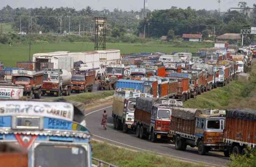 Traffic Jam in Alwar Rajasthan Due to Entry Ban Of Trucks In Delhi
