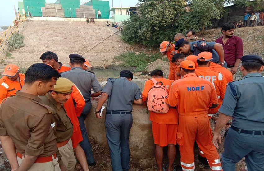 Police and NDRF Team 