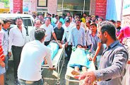 Leakage of poisonous gas sludge, 3 Workers unconscious