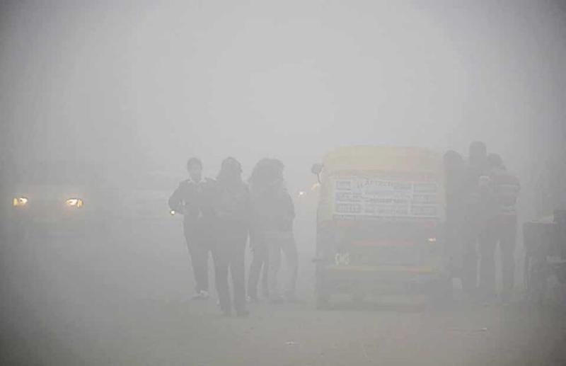 राजधानी दिल्ली-एनसीआर में 13-14 नवंबर को बारिश की संभावना, बढ़ सकता है ठंड का असर