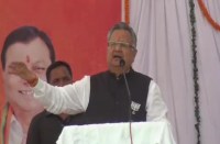 सत्ता पाने मछली की तरह छटपटा रहे कांग्रेसी , जनता से कर रहे कुछ भी वादे, पढि़ए जनसभा में रमन सिंह ने और क्या कहा...