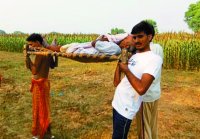 manavta ko sharmsar karne wali tasveer