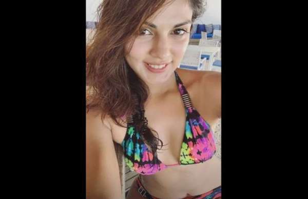 disha patani and rhea chakraborty latest hot bikini photos goes viral