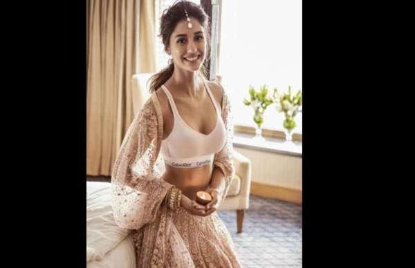 disha patani and rhea chakraborty latest hot bikini photos goes viral