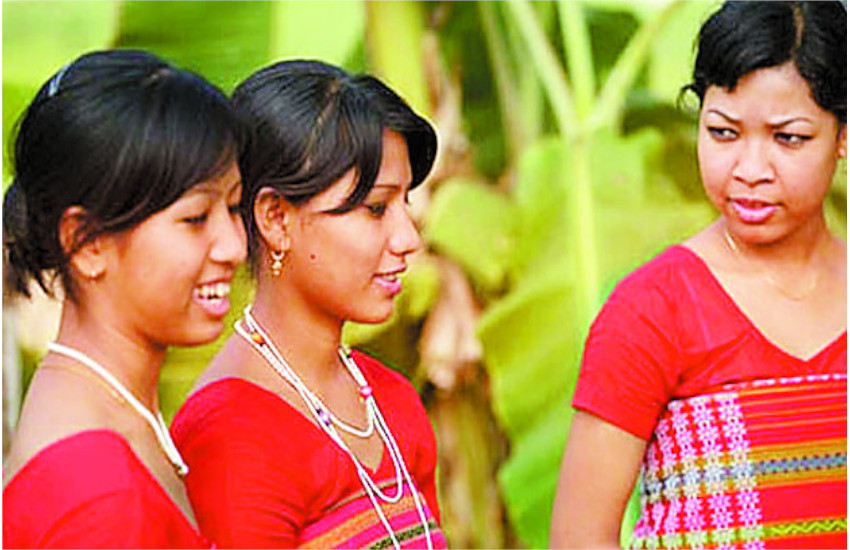 बड़ी मांग: गैर आदिवासियों से शादी करने वाली लड़कियों का जनजाति दर्जा खत्म हो