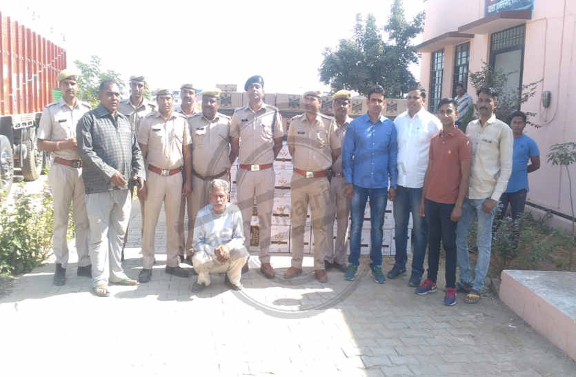 80 lakh liquor recovered from truck in bhilwara