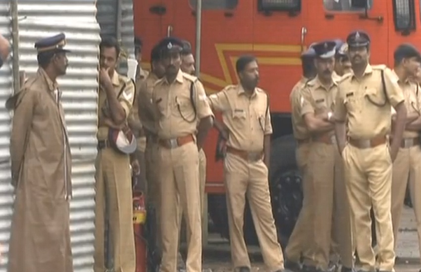 VIDEO: आज खुलेगा सबरीमला मंदिर का द्वार, महिलाओं के प्रवेश को लेकर तैनात किए गए सैकड़ों सुरक्षा कर्मी