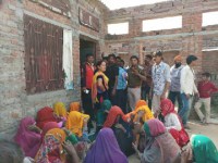 vivaahita ne phanda lagaakar jeevan leela samaapt kee