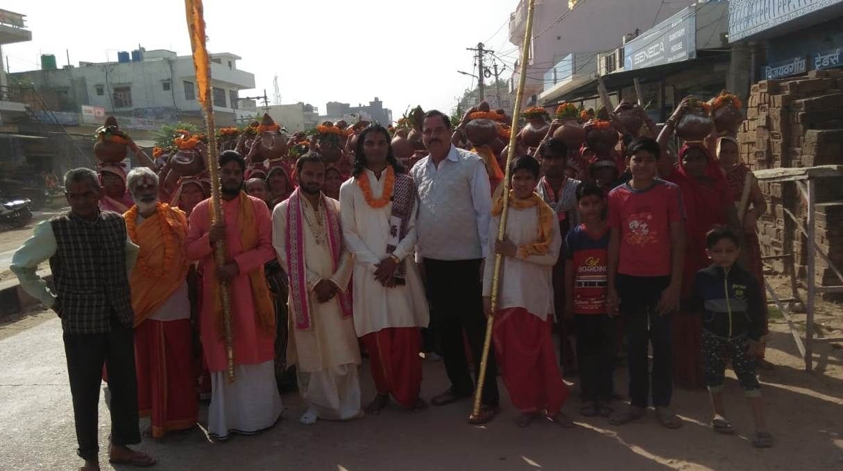 Gopal Mahayajya took out Kalash Yatra
