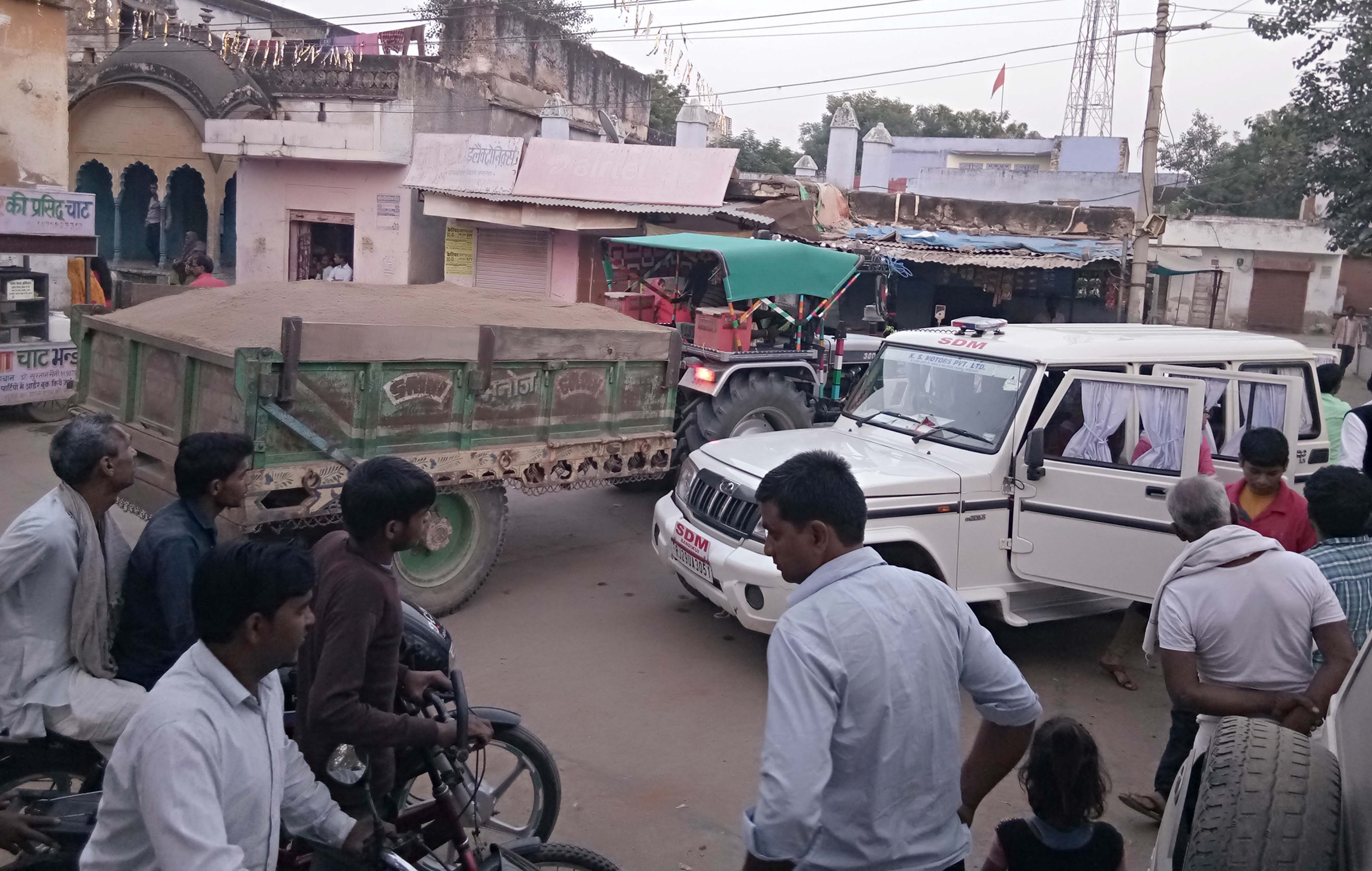 Illegal transport of gravels and stones