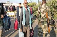 Photo Gallery : लोकतंत्र के पर्व में हम निभा रहे अपनी ड्यूटी, अब आपकी बारी...