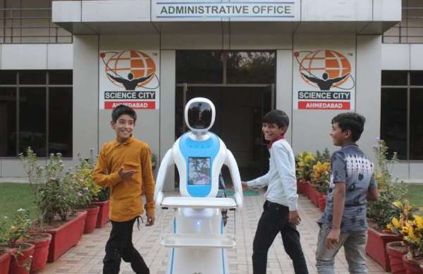 Gujarat science city Robotic gallary