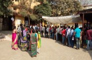 crowd in polling booth