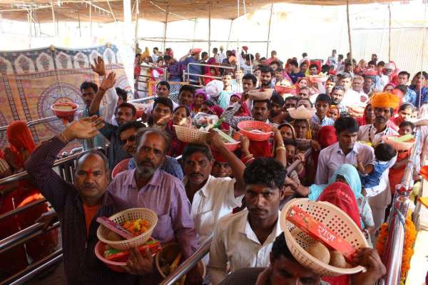 कार्तिक तेरस को जसोल धाम में उमड़े श्रद्धालु