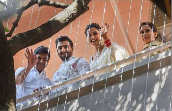 deepika padukone house pics goes viral