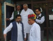 congress leaders busy in discussion with rebels