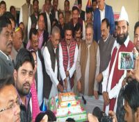 Mulayam Singh Yadav's Birthday, leader forgot dispute