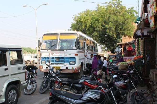 यातायात पुलिस में नफरी की कमी, पटरी से उतर रही व्यवस्था