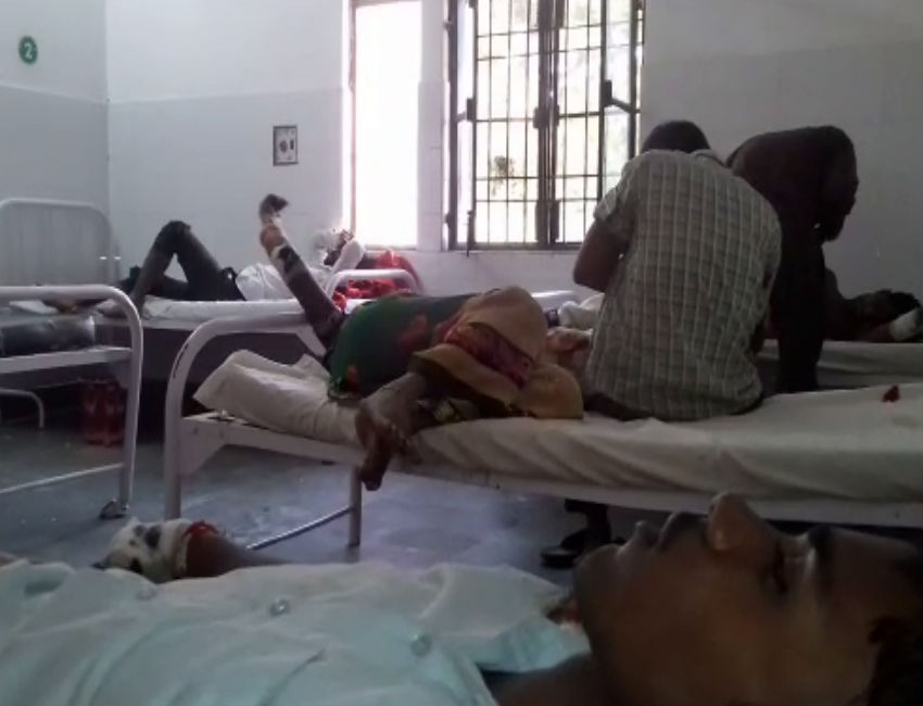 BIG NEWS: कार्तिक पूर्णिमा पर स्नान करने जा रहे श्रद्धालुओं की गाड़ी पलटी, मच गई चीख पुकार, देखें वीडियो