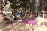 कार्तिक पूर्णिमा पर श्रद्धालुओं ने नदी व तालाबों में स्नान कर किया दीप दान, रामझरना समेत कई पिकनिक स्पॉट रहे गुलजार