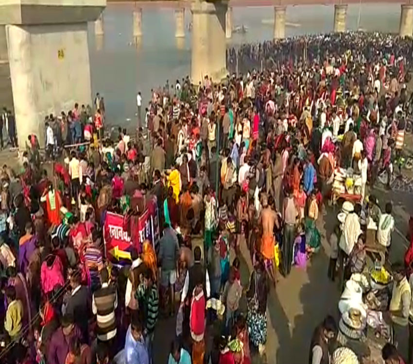 Thousands of people bath at Ramganga on Kartik Purnima