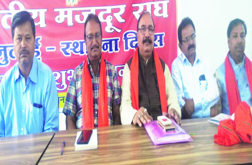 कोल इंडिया में आश्रितों का नियोजन नहीं होगा बंद, कोयला मजदूर संघ के नेता वायएन सिंह ने एचएमएस नेता पर दोहरी नीति अपनाने का लगाया आरोप