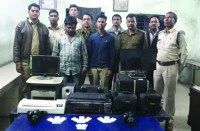 फर्जी ड्राइविंग लाइसेंस बनाने वाले एक गिरोह के दो सदस्य को पुलिस ने पकड़ा, पढि़ए कितने रुपए लेकर जारी करता था लाइसेंस