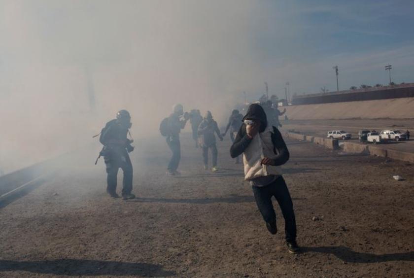 us officials fired tear gas on illegal immigrants at us-mexico border