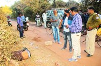 खौफनाक : लडक़ी को भगा ले गया लडक़ा, फिर ये हुआ लडक़े के पिता का हाल, देखें VIDEO