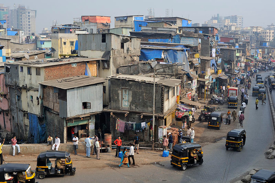 Slums of Nanda help to needy