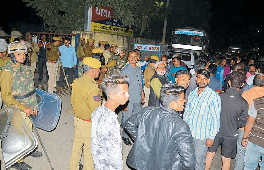 दो दिग्गजों की लड़ाई में जंग का अखाड़ा बना चुनावी मैदान..फिर भिड़े कार्यकर्ता