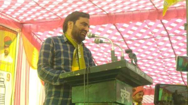 Hanuman Beniwal in Neemkathana