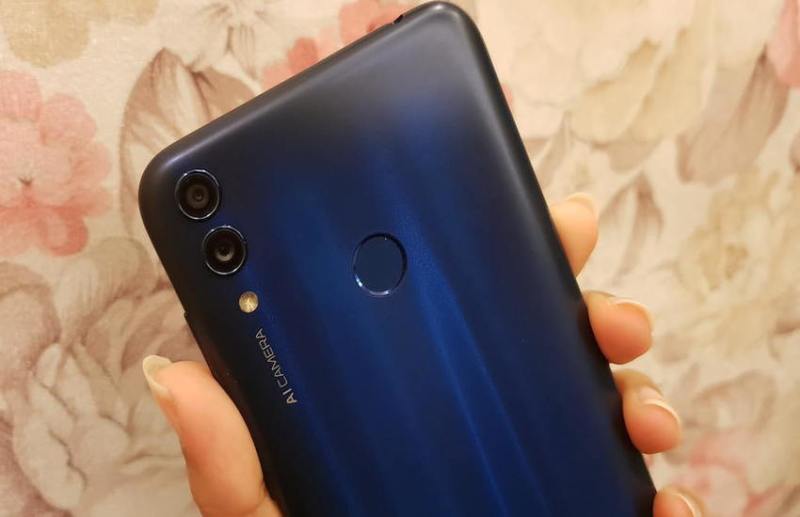 honor 8c