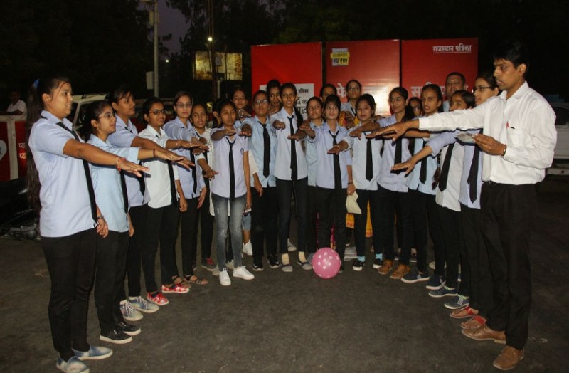 Shuddh ka yuddha :Mahila Pg college Girls presented street play