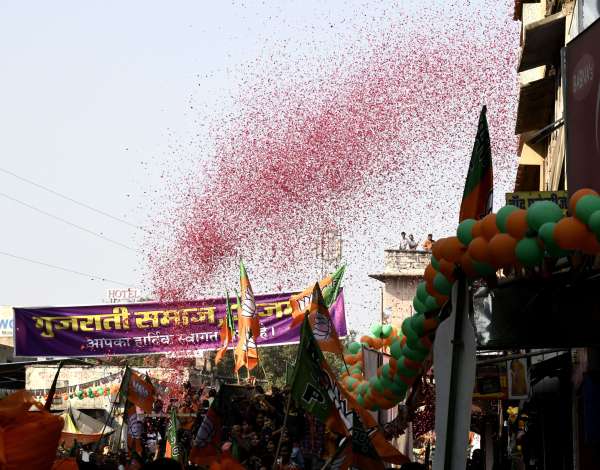 beautiful pics of amit shah's road show in ajmer