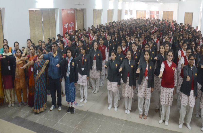 बेटियां बोली, मम्मी-पापा व पड़ौसियों से जरूर कराएंगी मतदान