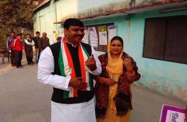 Rajasthan Election 2018 Live : Alwar Politicians Voting Photos