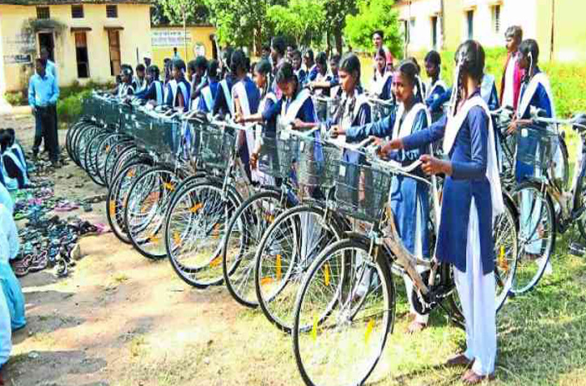 जांजगीर जिले की 6835 तो सक्ती शैक्षणिक जिले के 5 हजार छात्राओं को देना है साइकिल