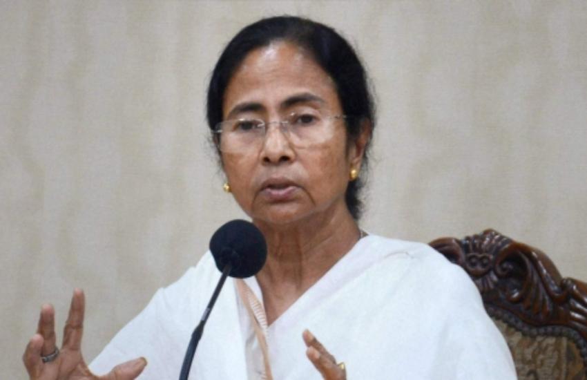 उर्जित पटेल का इस्तीफा: ममता बनर्जी ने पीएम मोदी पर बोला हमला, कहा- देश में पहले ही आ चुका है आर्थिक आपातकाल