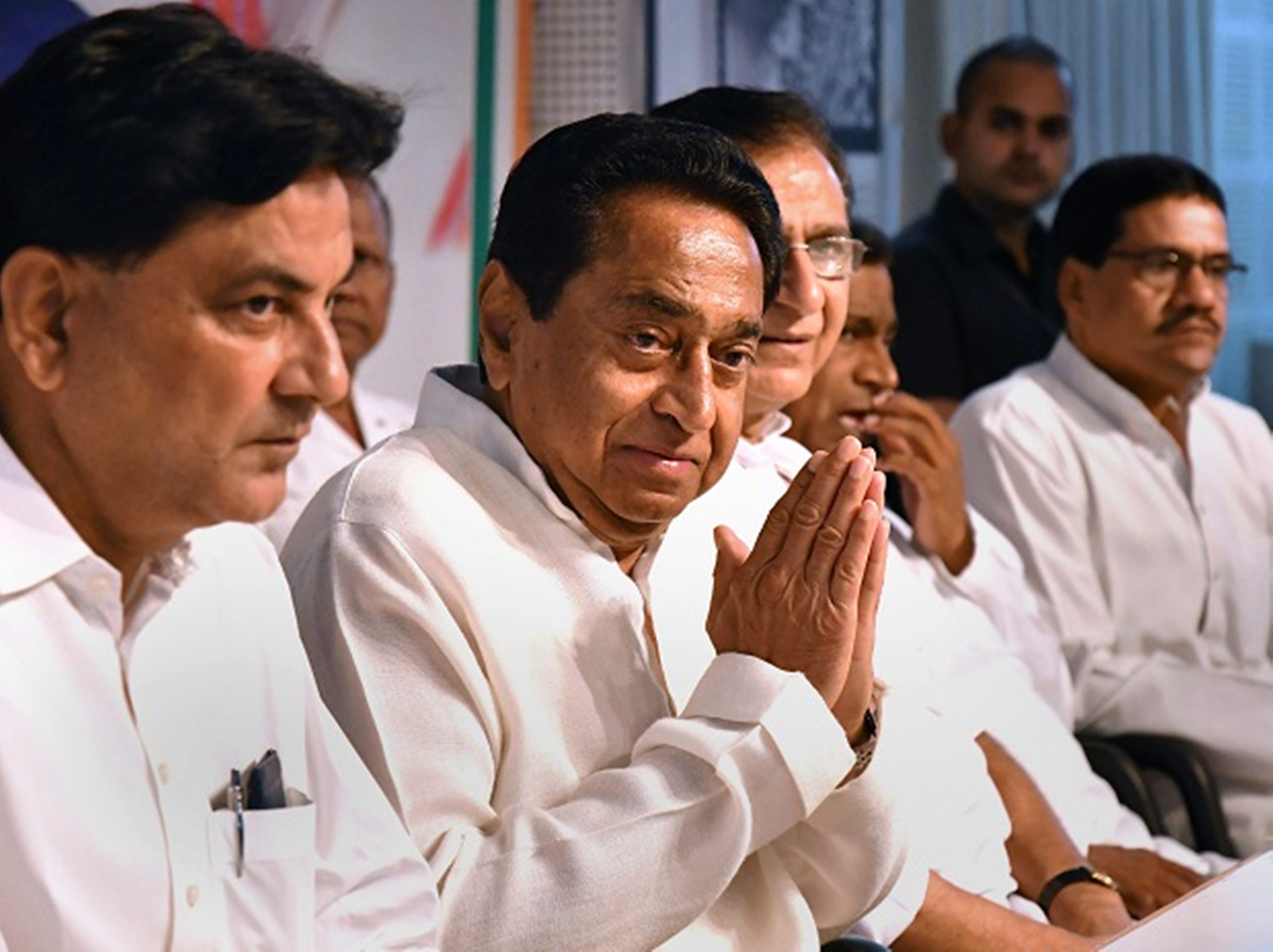 kamal nath birth place in kanpur and Can become cm of mp