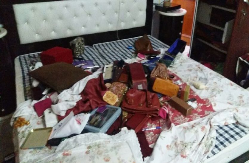 Big Loot In Alwar Jewellery And Cash Loot In Alwar