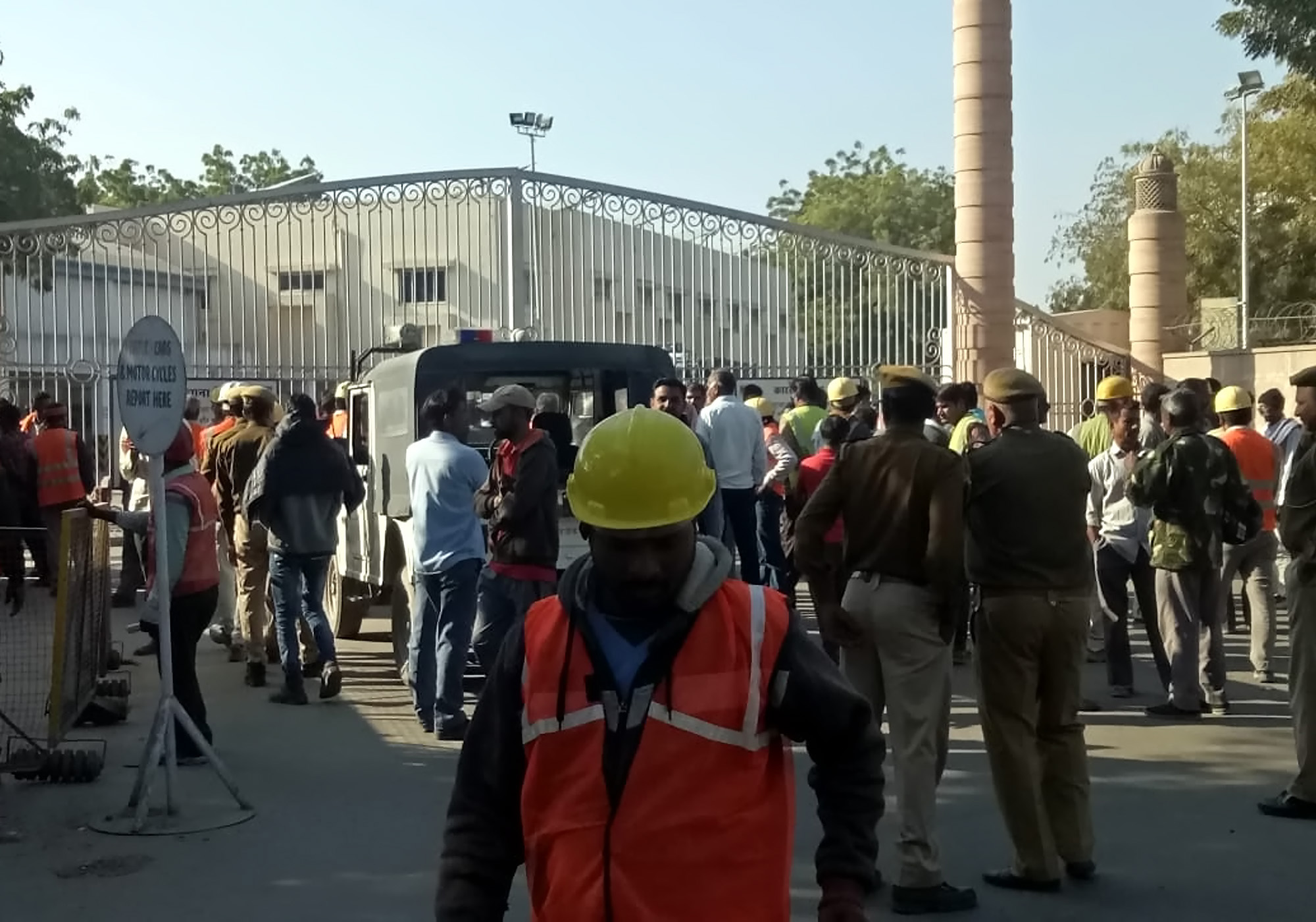 Agitation of workers after death in truck driver accident