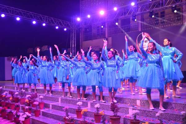 beautiful pics of annual function program