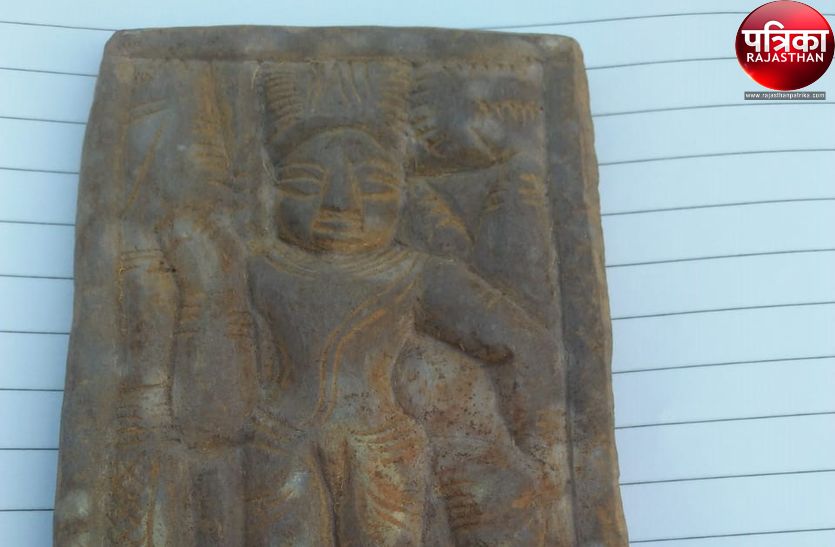 Ancient statue found in excavation