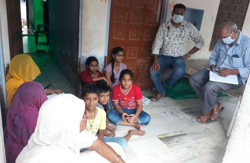Medical Team Door To Door Survey In Alwar