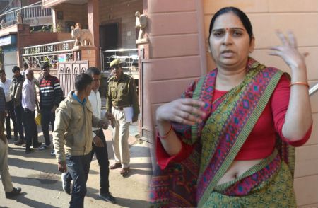 Loot with sikar woman near satsang Bhawan
