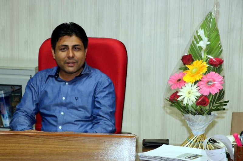 Sidhi collector abhishek singh Joined, profile of IAS abhishek singh